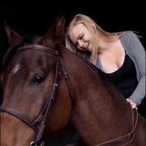 Meet your Posher, Mackenzie